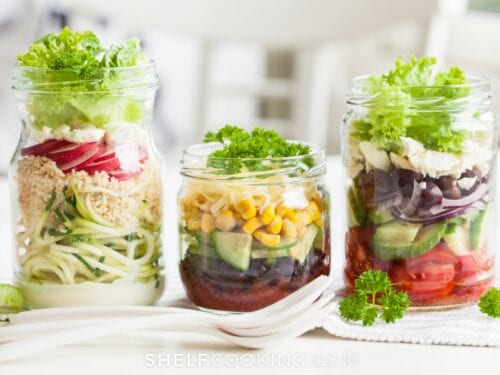 https://shelfcooking.com/wp-content/uploads/2020/04/how-to-make-a-mason-jar-salad-500x375-1.jpg