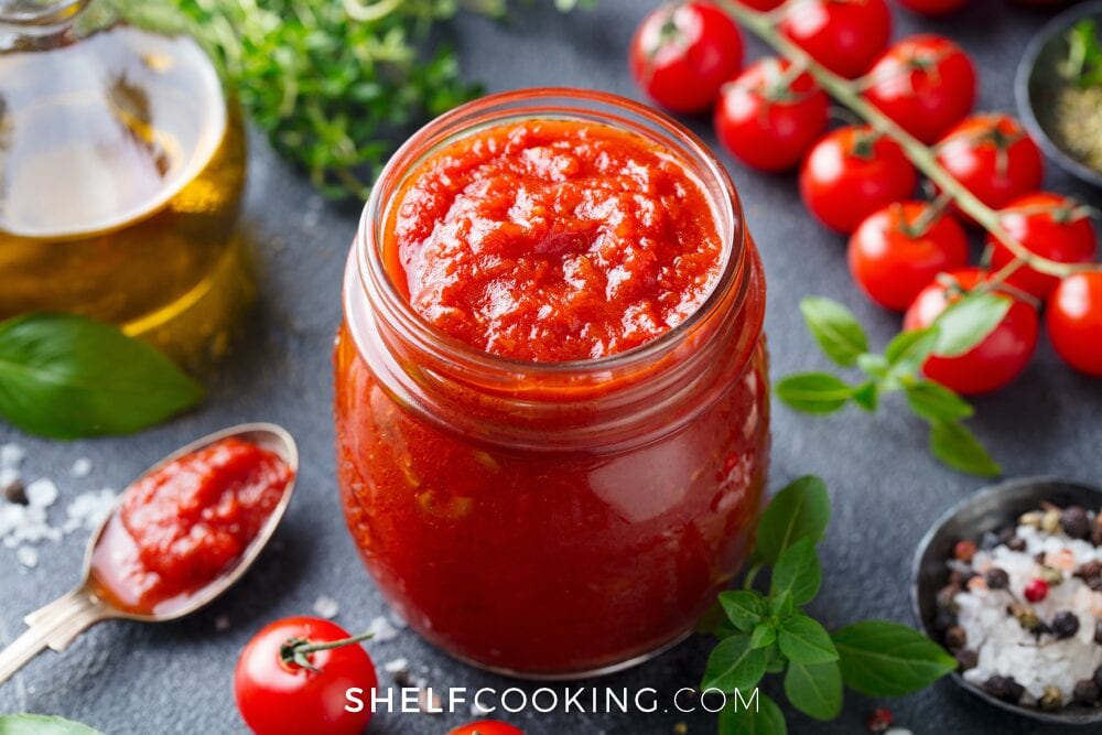 Homemade pizza sauce in a jar, from Shelf Cooking